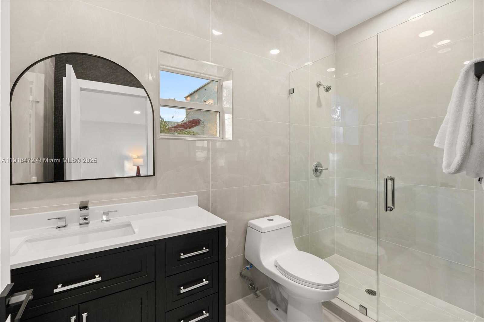 Small Image of 3616 SOUTH WEST 26TH ST, Miami Number 32