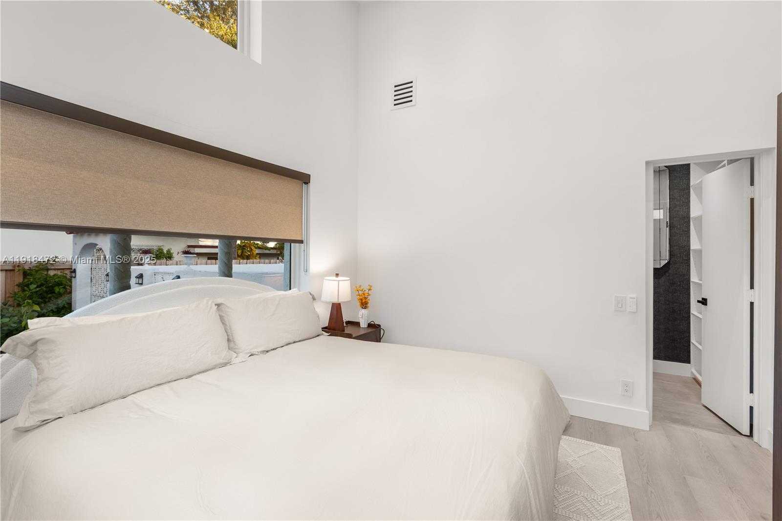 Small Image of 3616 SOUTH WEST 26TH ST, Miami Number 44