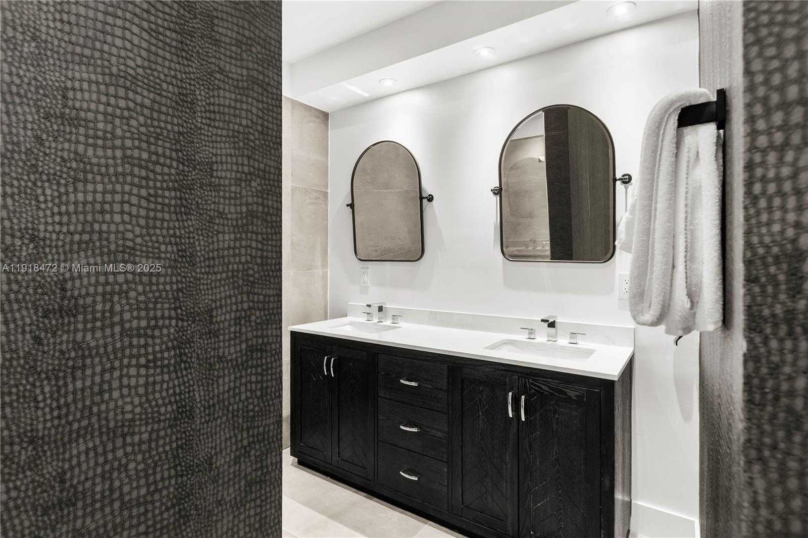 Small Image of 3616 SOUTH WEST 26TH ST, Miami Number 48