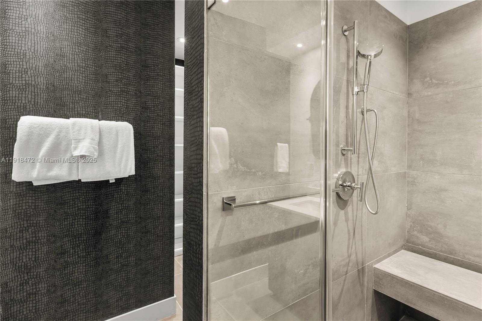 Small Image of 3616 SOUTH WEST 26TH ST, Miami Number 49