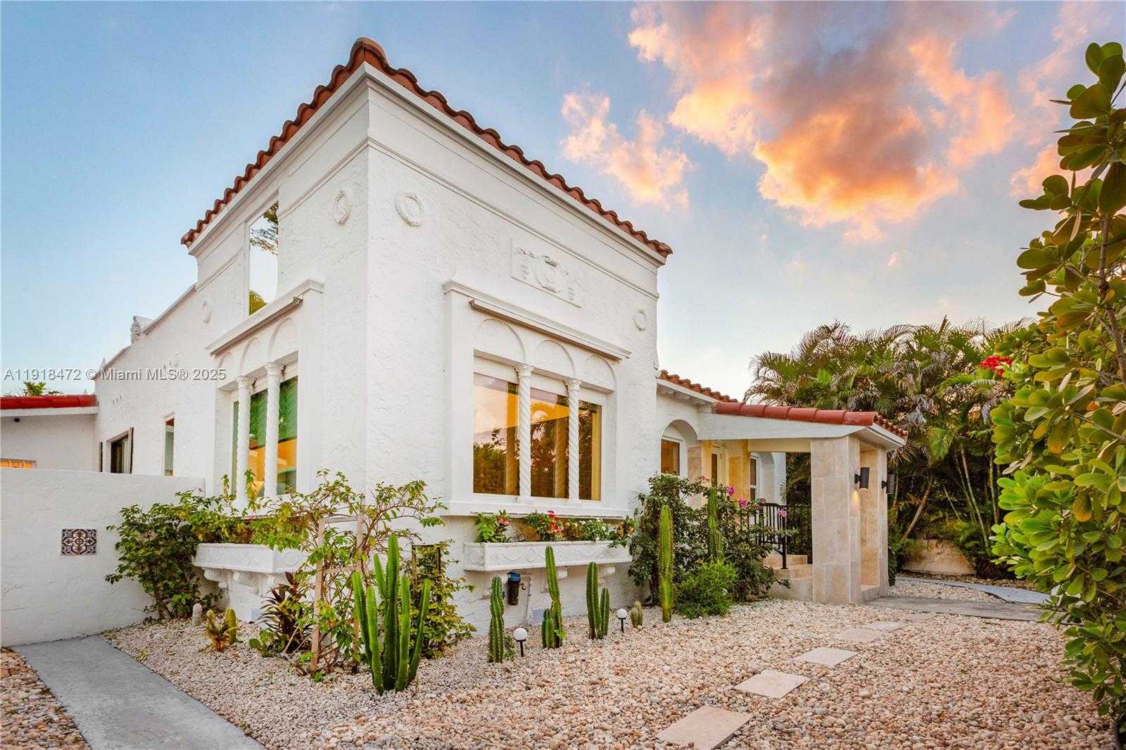 Small Image of 3616 SOUTH WEST 26TH ST, Miami Number 52