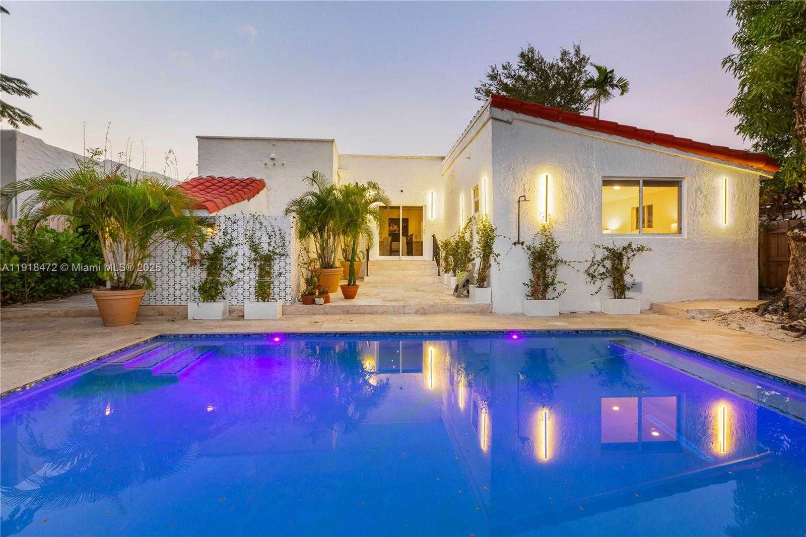 Small Image of 3616 SOUTH WEST 26TH ST, Miami Number 55