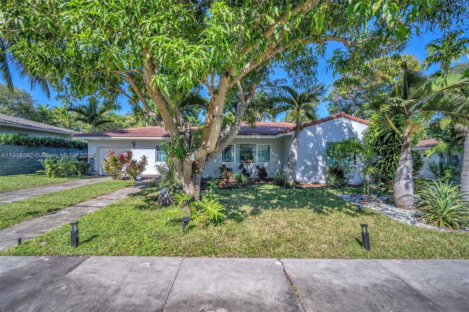 Small Image of 1285 NORTH EAST 103RD ST, Miami Shores Number 39