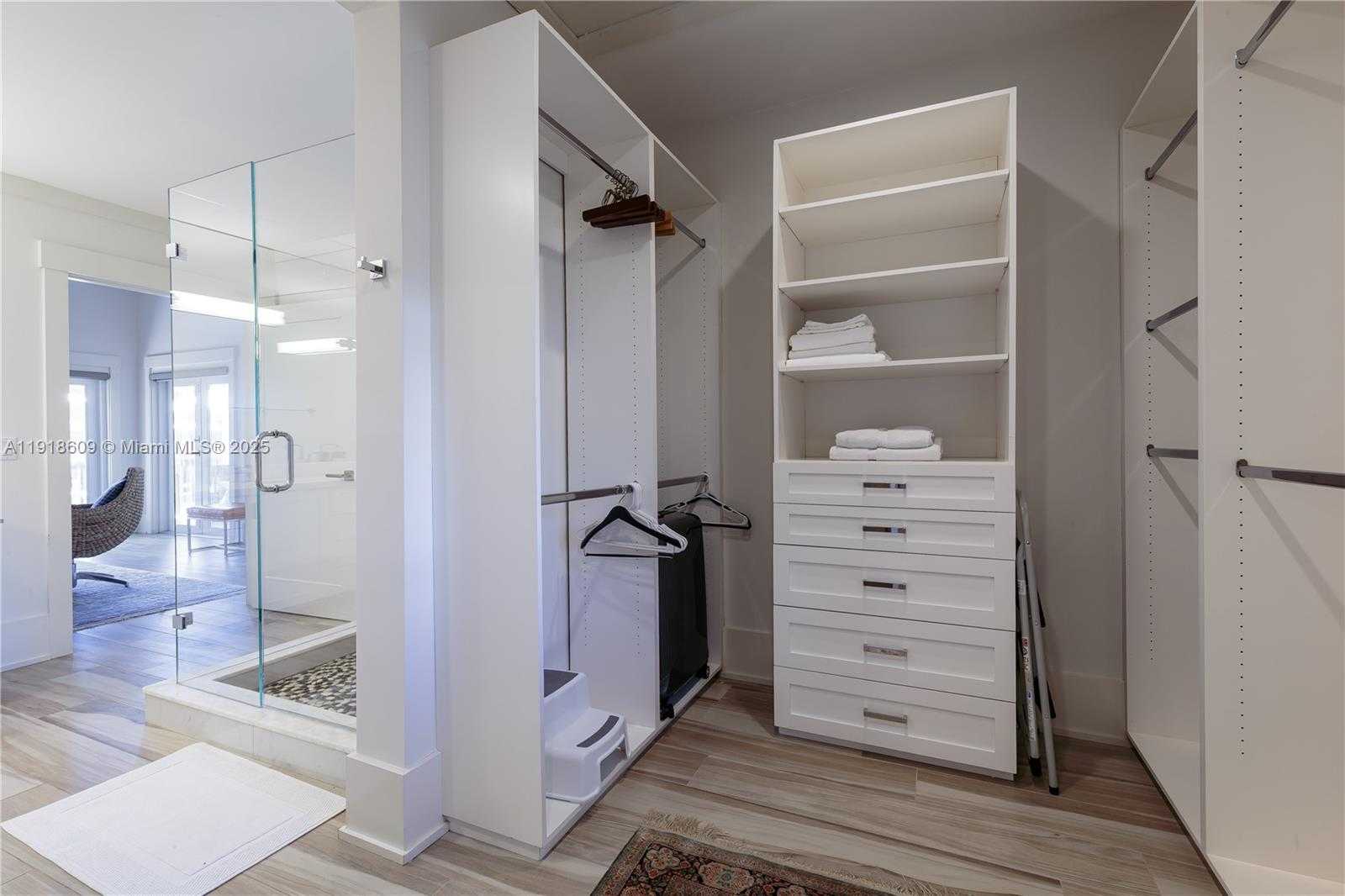 Small Image of 22 SOUTH ISLAND DR, Key Largo Number 20