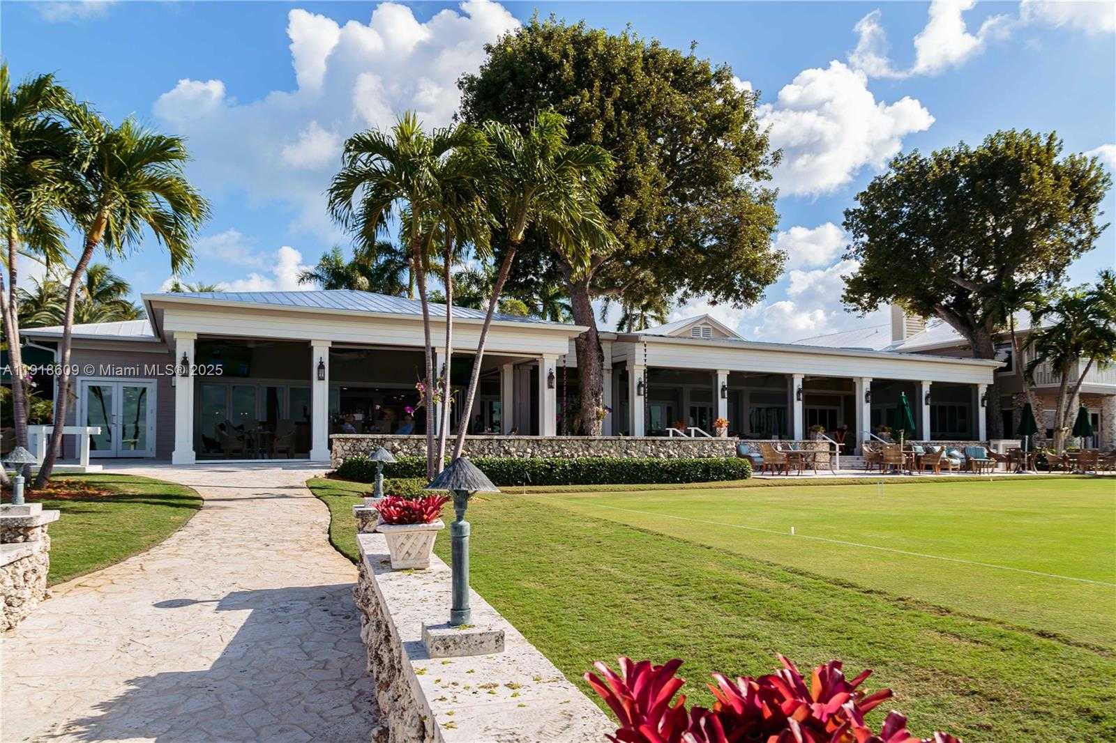 Small Image of 22 SOUTH ISLAND DR, Key Largo Number 29