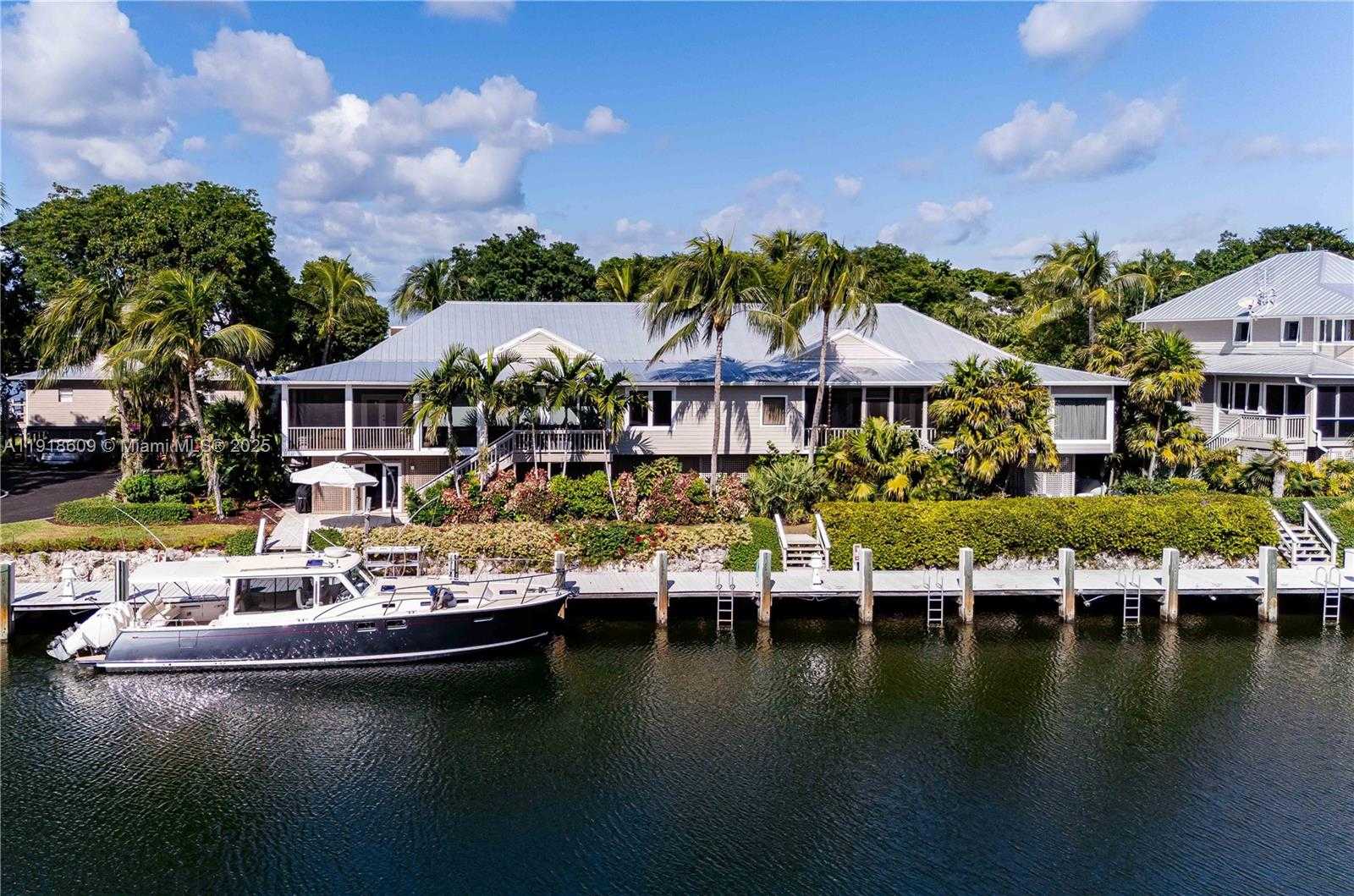 Small Image of 22 SOUTH ISLAND DR, Key Largo Number 33