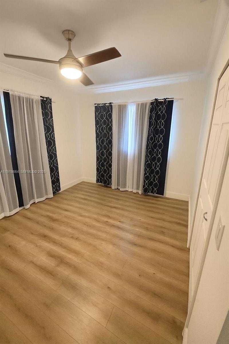 Small Image of 2659 WEST 10TH AVE, Hialeah Number 5