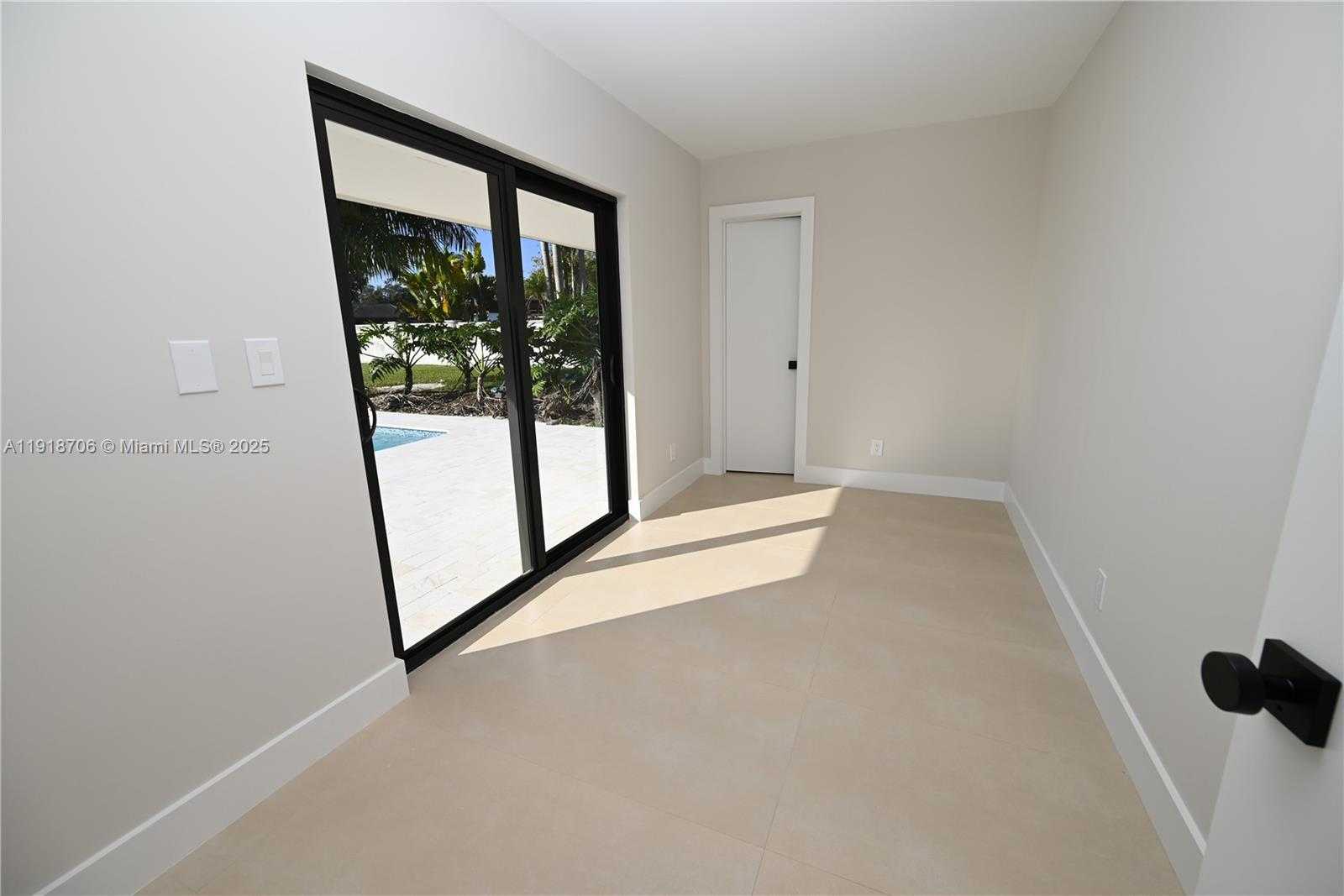 Small Image of 9760 SOUTH WEST 119TH ST, Miami Number 17