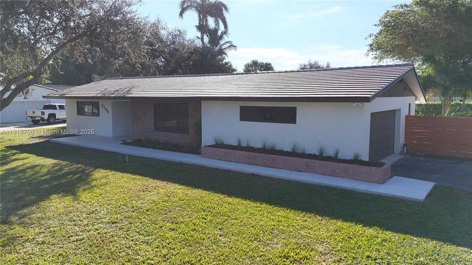 Small Image of 9760 SOUTH WEST 119TH ST, Miami Number 30