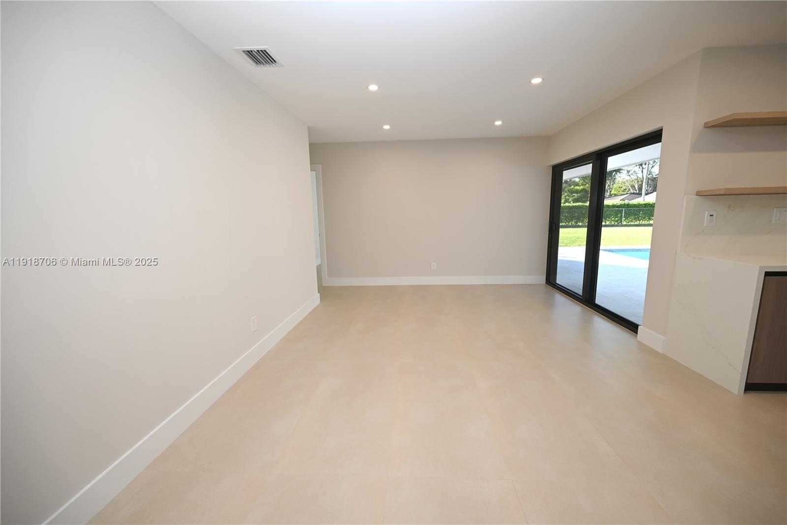 Small Image of 9760 SOUTH WEST 119TH ST, Miami Number 6