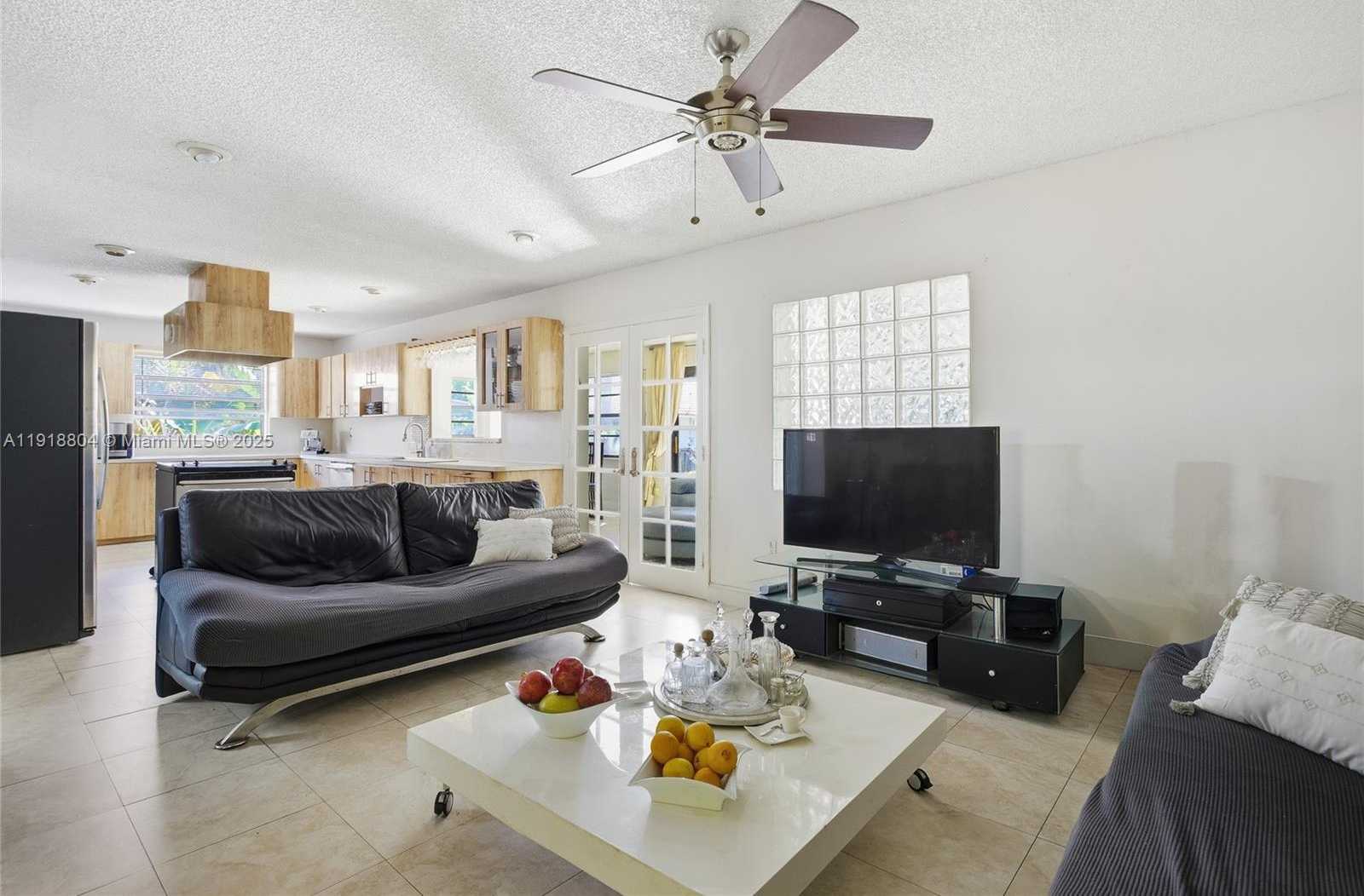 Small Image of 272 191ST TER, Sunny Isles Beach Number 10