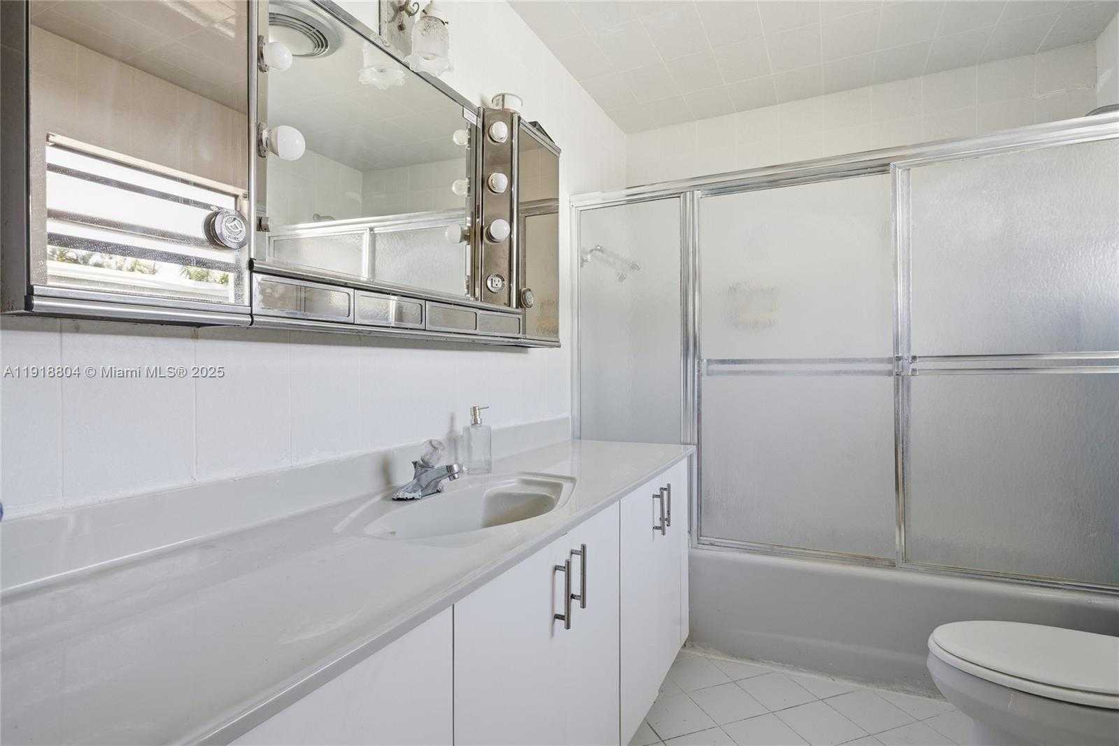 Small Image of 272 191ST TER, Sunny Isles Beach Number 23