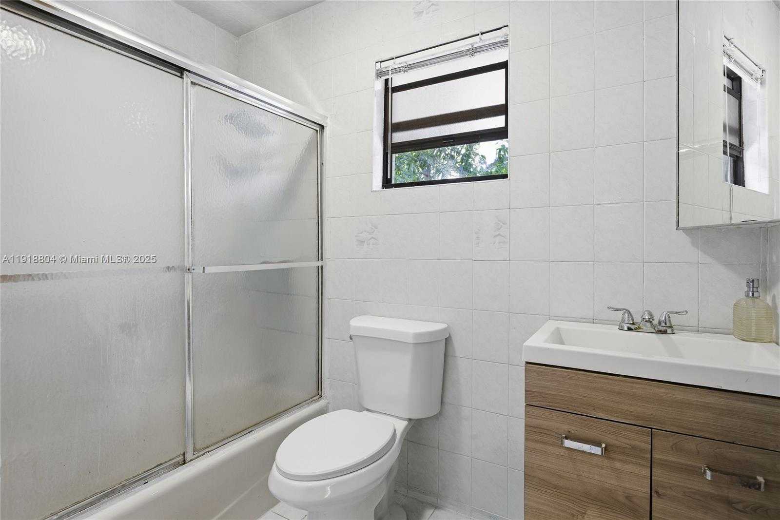 Small Image of 272 191ST TER, Sunny Isles Beach Number 27