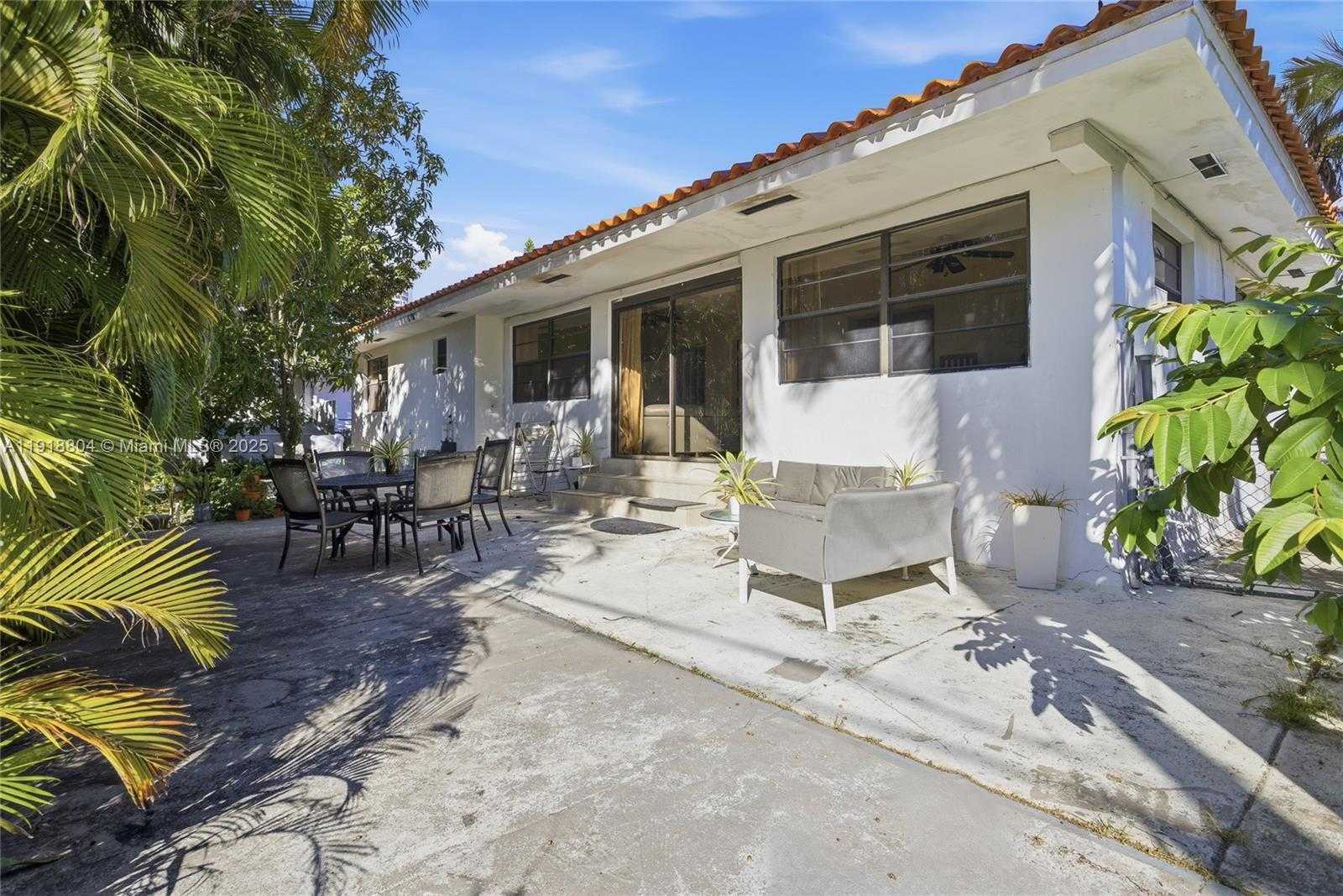 Small Image of 272 191ST TER, Sunny Isles Beach Number 28