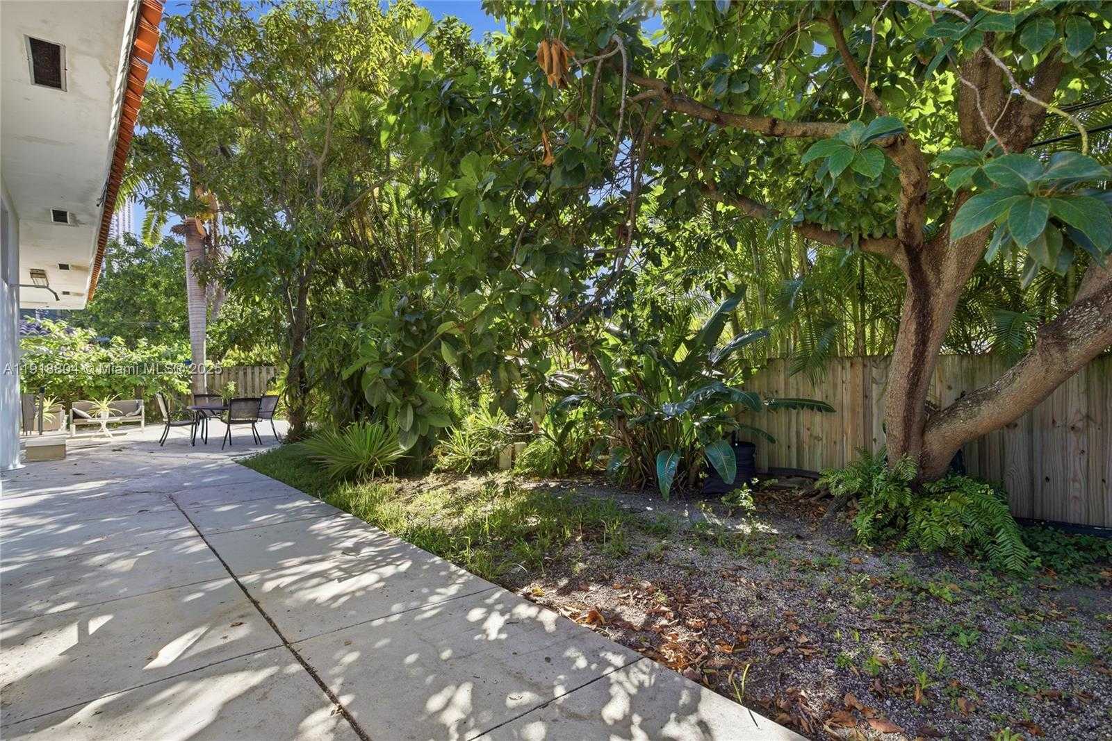 Small Image of 272 191ST TER, Sunny Isles Beach Number 32