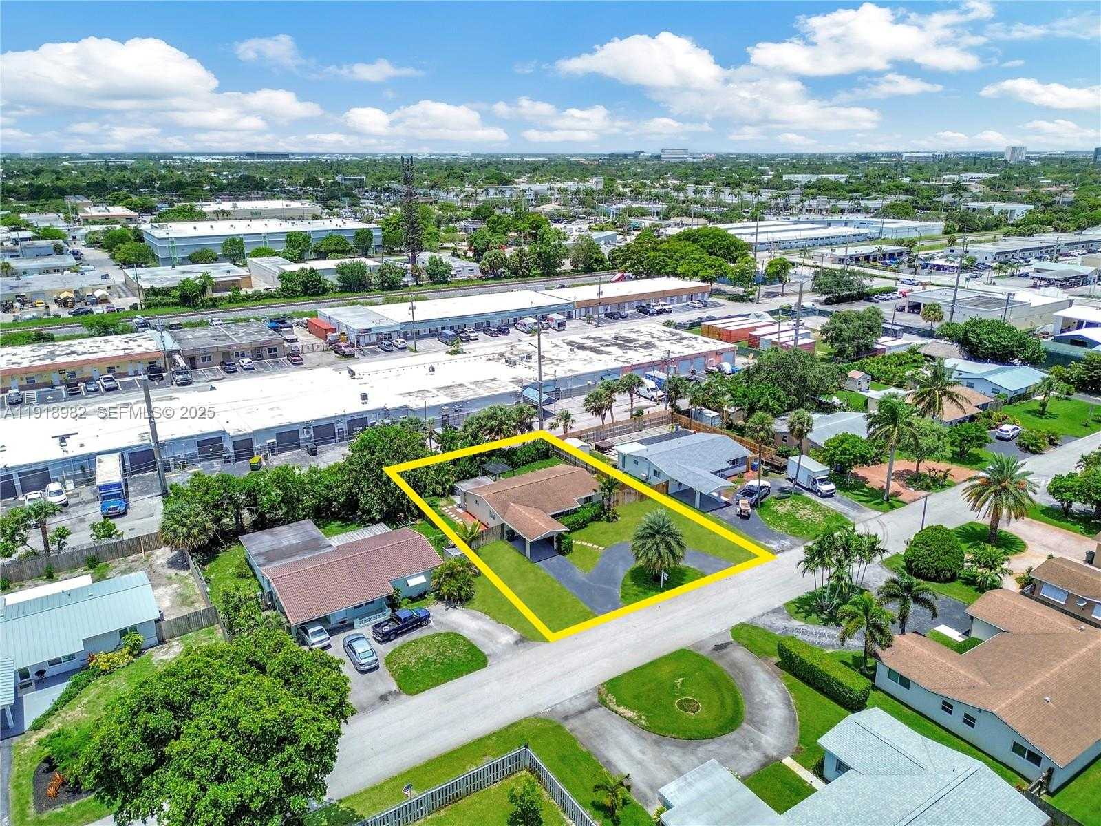 Small Image of 4851 NORTH EAST 13TH AVE, Oakland Park Number 61