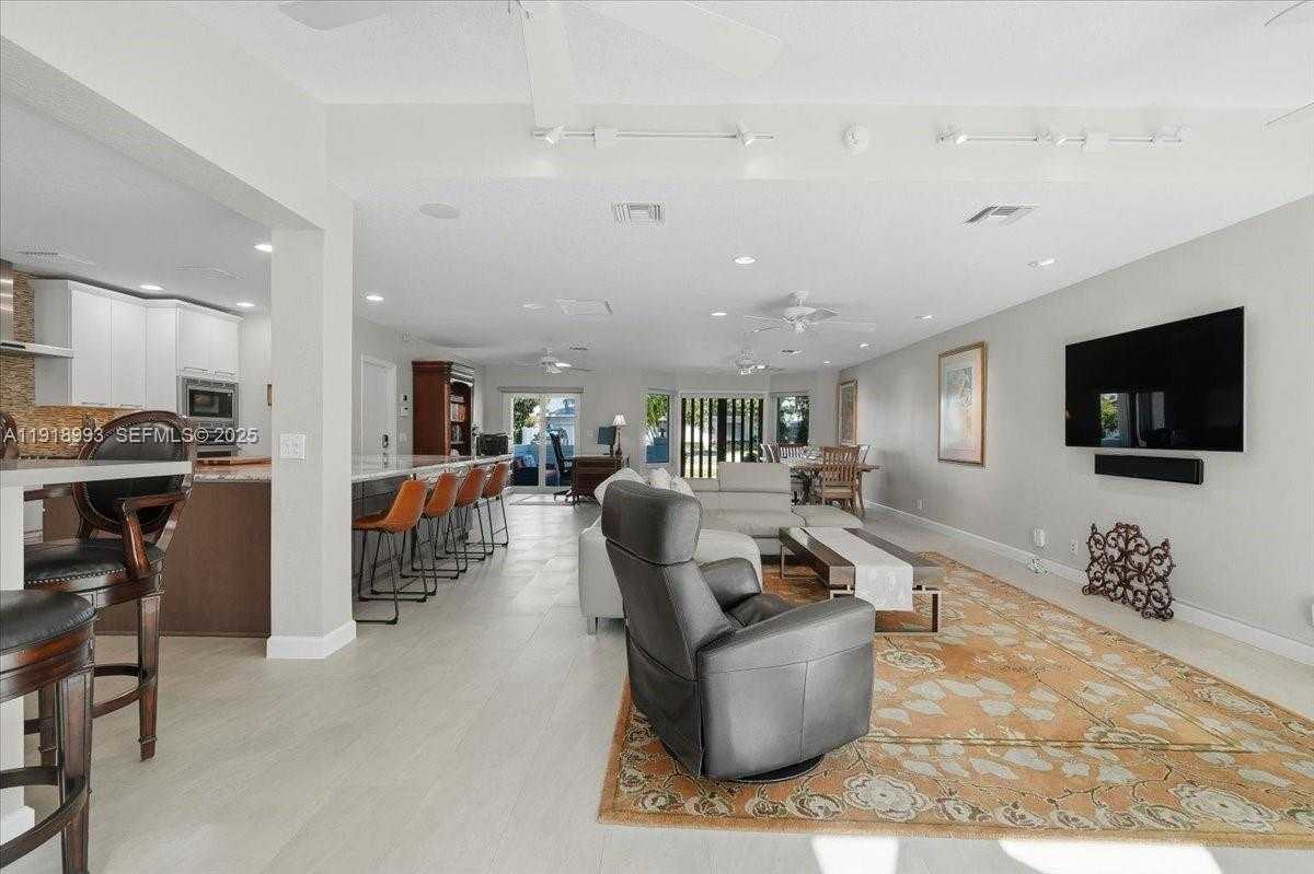 Imagen de Pequeño Objeto