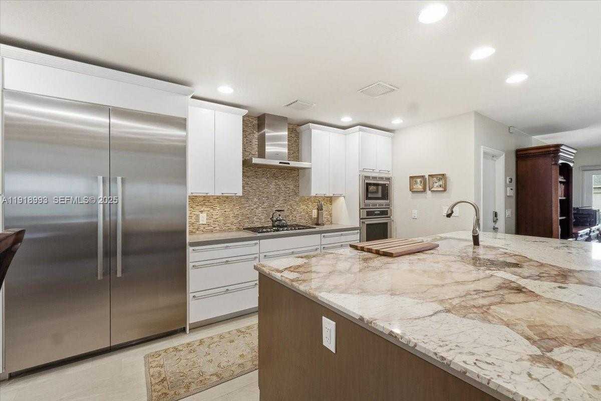 Imagen de Pequeño Objeto