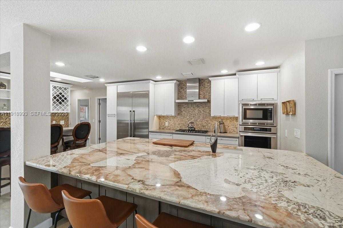 Imagen de Pequeño Objeto