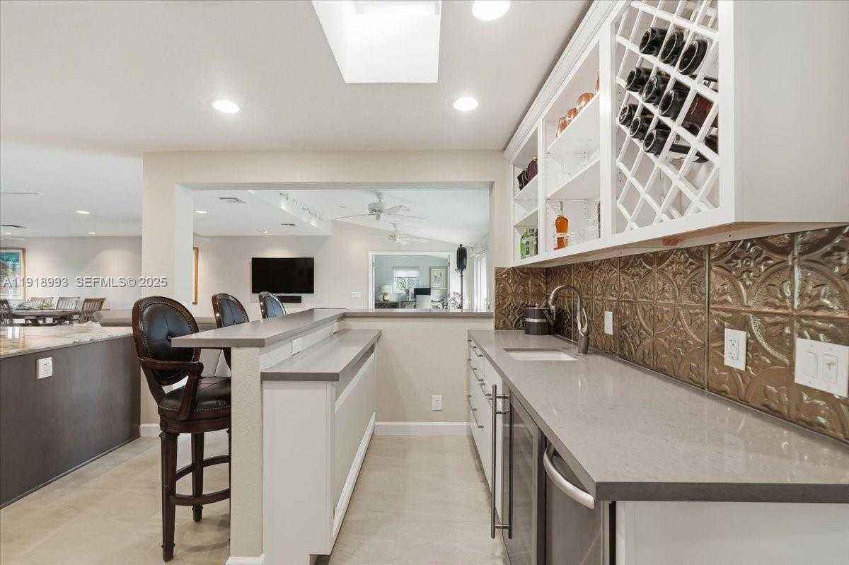 Imagen de Pequeño Objeto