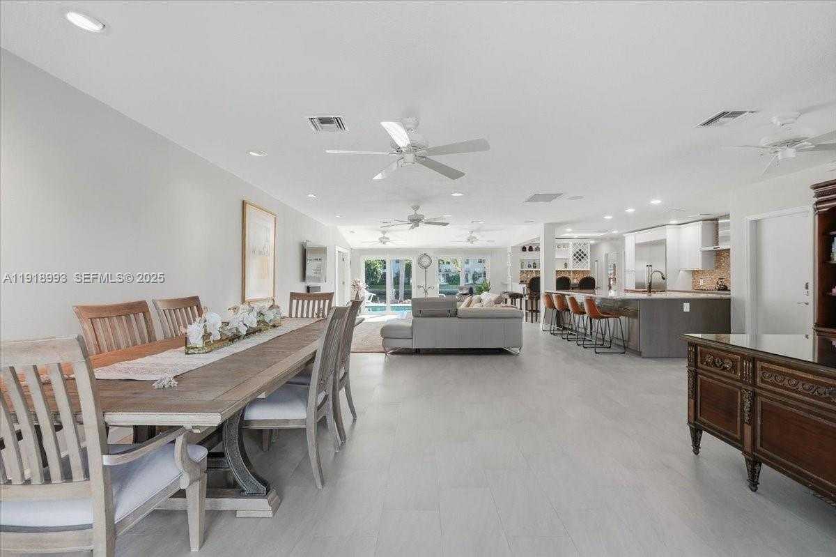 Imagen de Pequeño Objeto