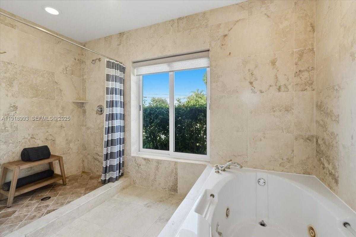 Imagen de Pequeño Objeto