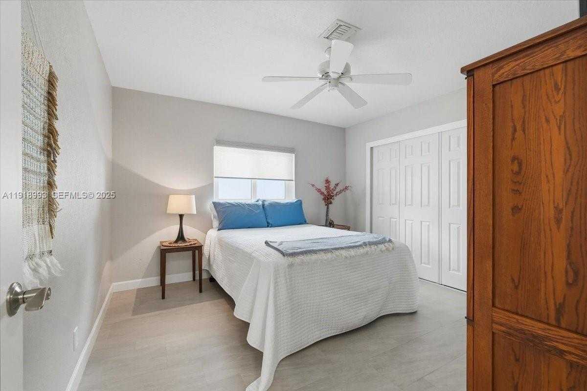 Imagen de Pequeño Objeto