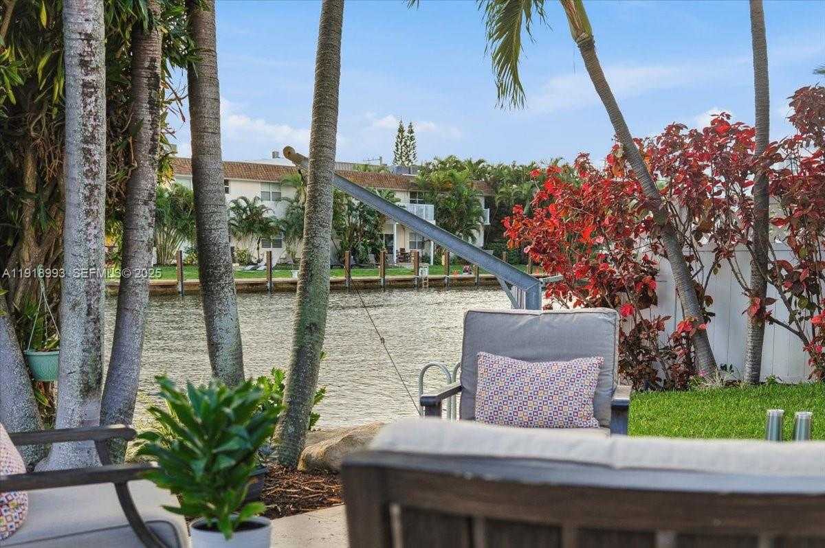 Imagen de Pequeño Objeto