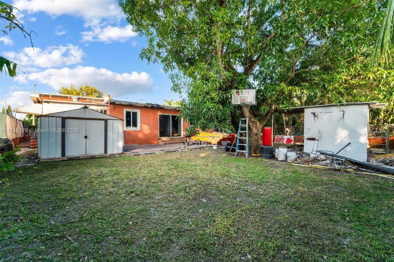 Small Image of 2840 NORTH WEST 4TH ST, Miami Number 16