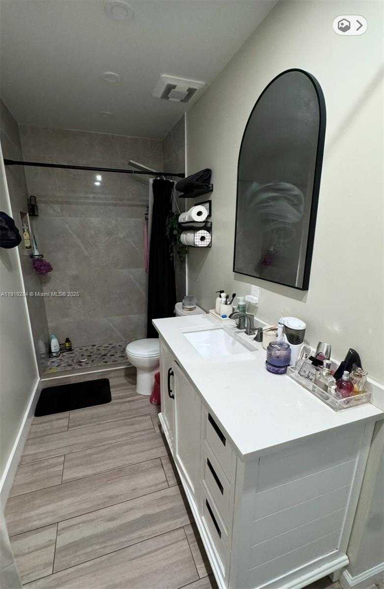 Small Image of 5530 SOUTH WEST 96TH AVE, Miami Number 14