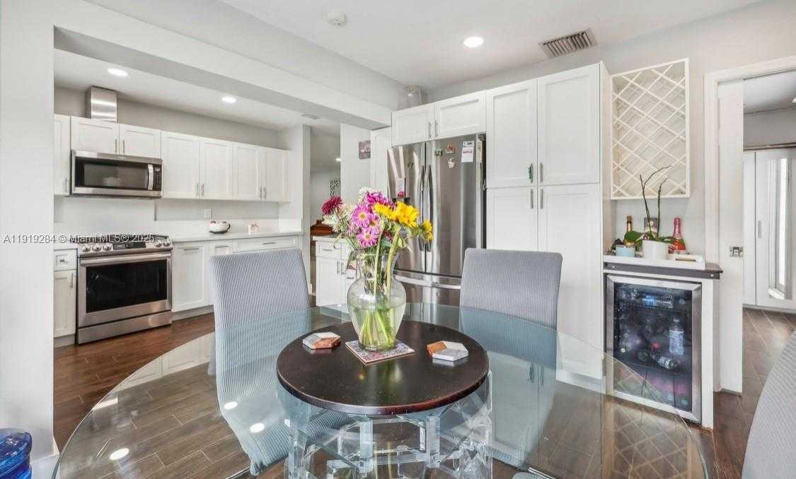 Small Image of 5530 SOUTH WEST 96TH AVE, Miami Number 9