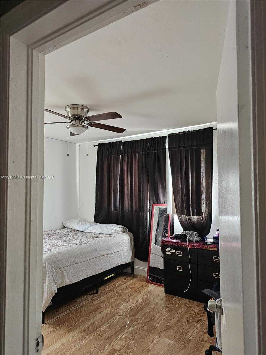 Small Image of 567 TALLULAH RD, Palm Beach Number 18