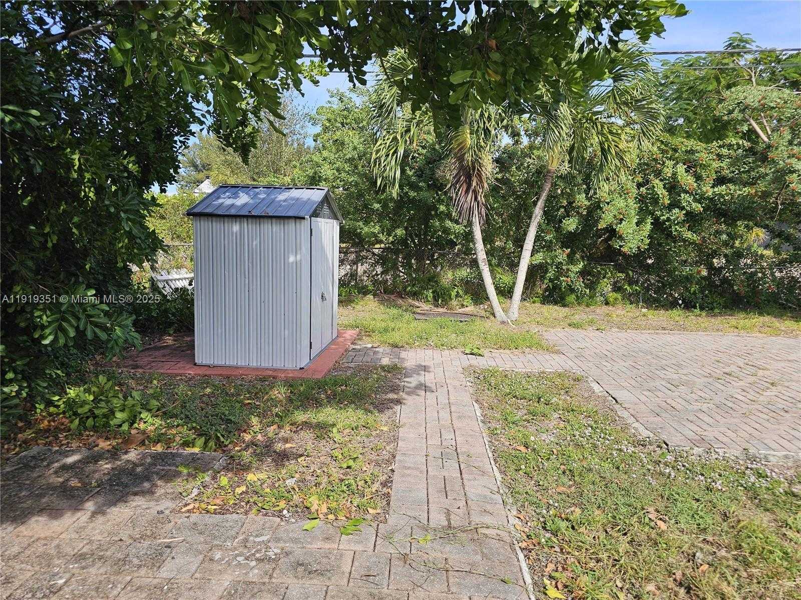 Small Image of 567 TALLULAH RD, Palm Beach Number 26