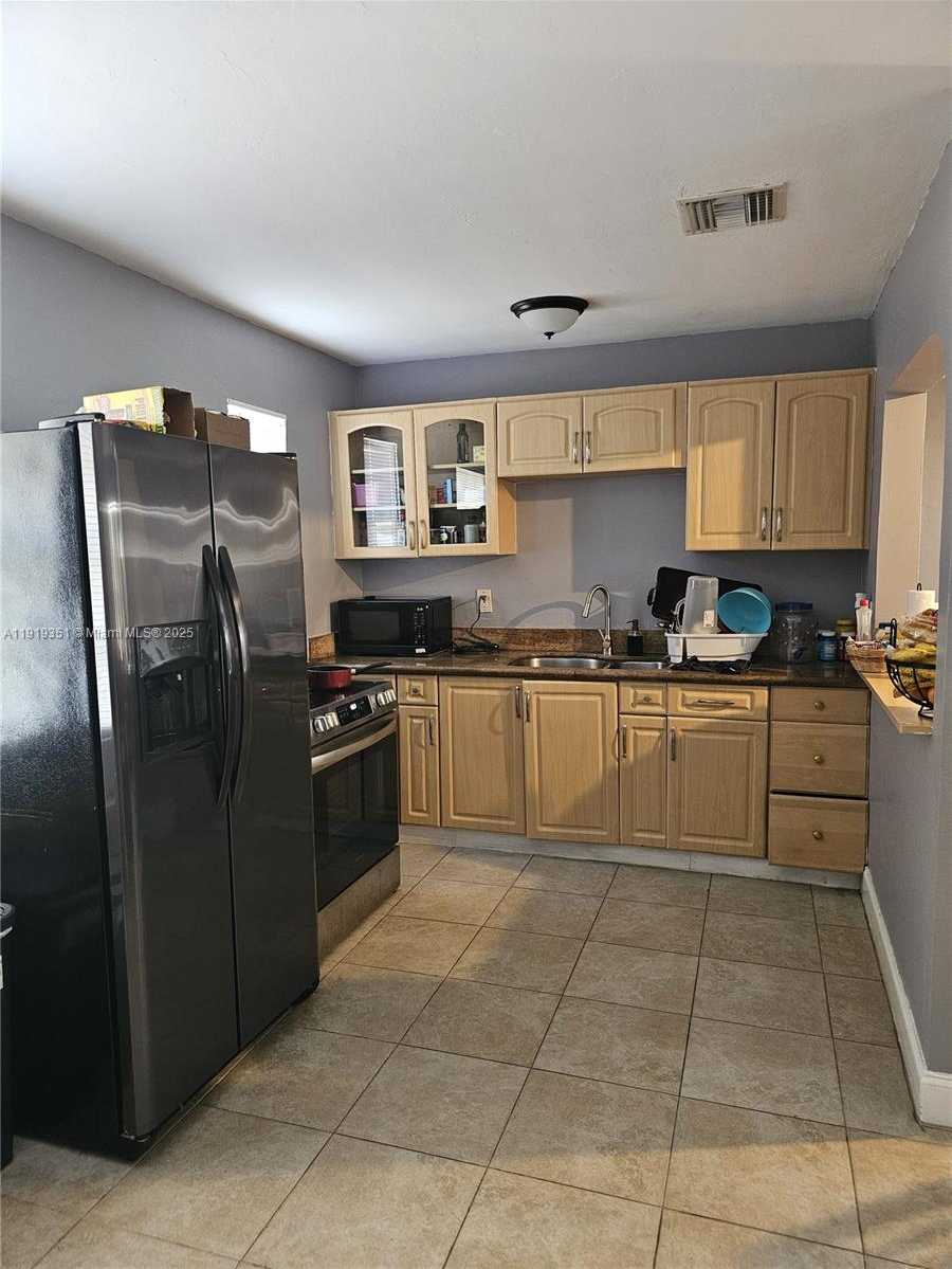 Small Image of 567 TALLULAH RD, Palm Beach Number 7