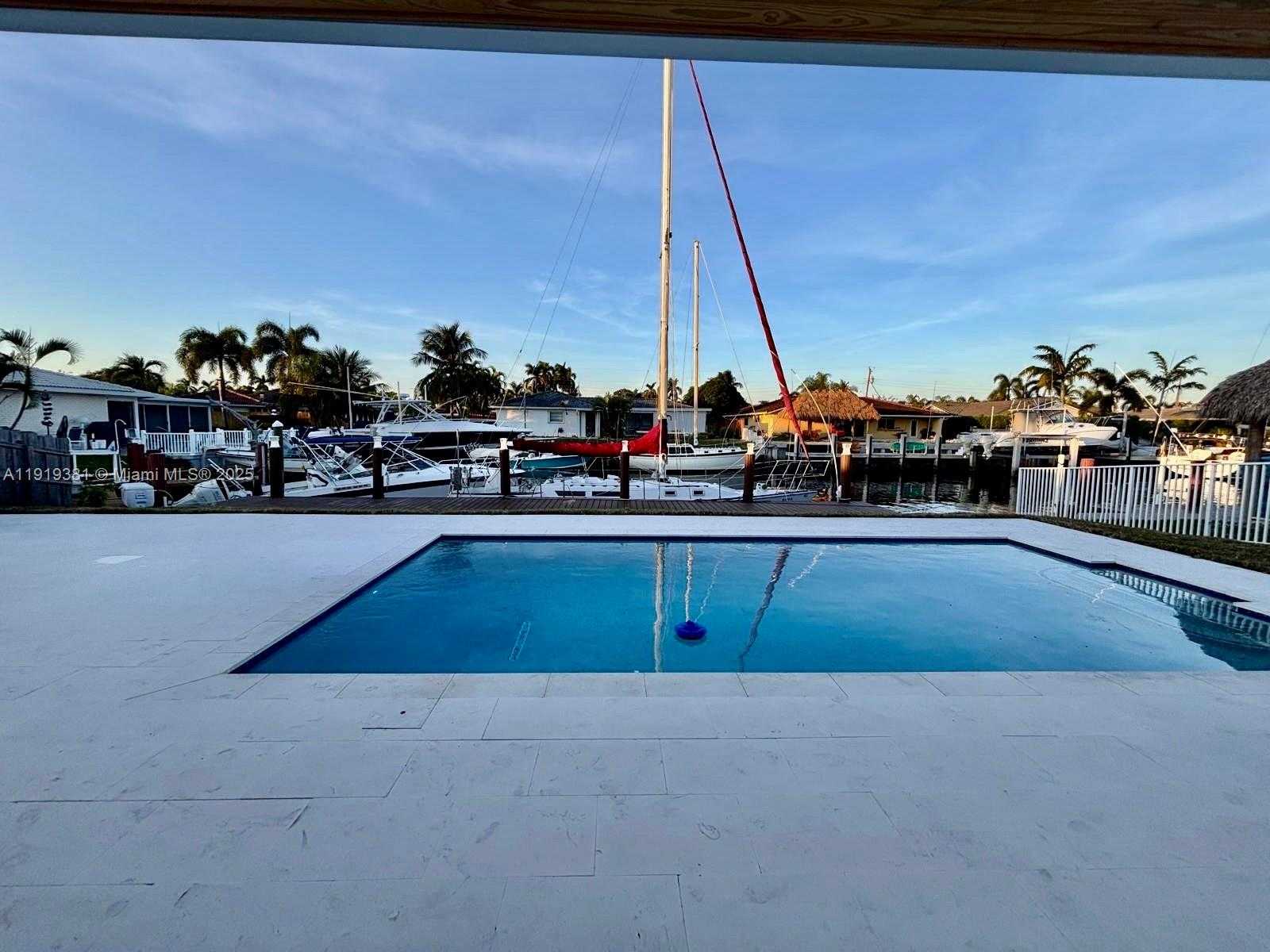 Small Image of 1409 SOUTH EAST 14TH CT, Deerfield Beach Number 16