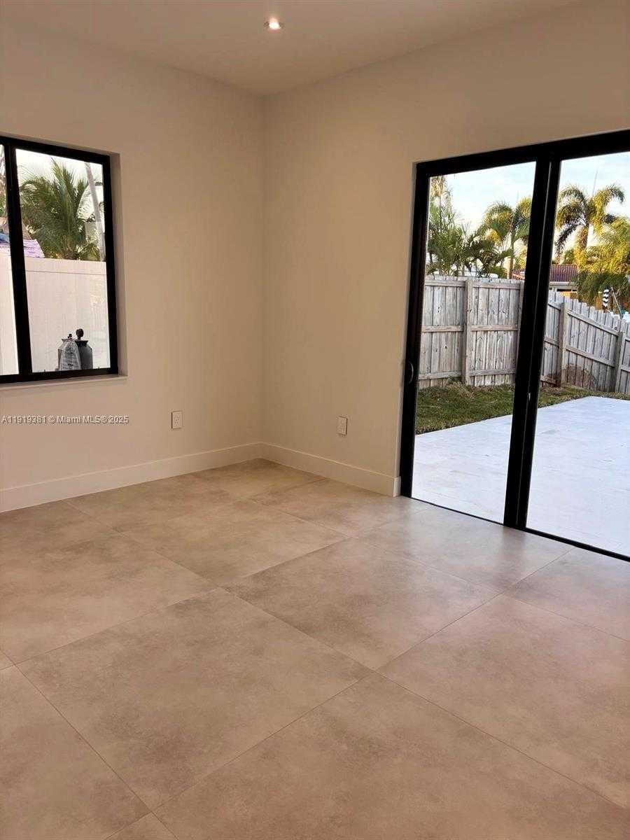 Small Image of 1409 SOUTH EAST 14TH CT, Deerfield Beach Number 20