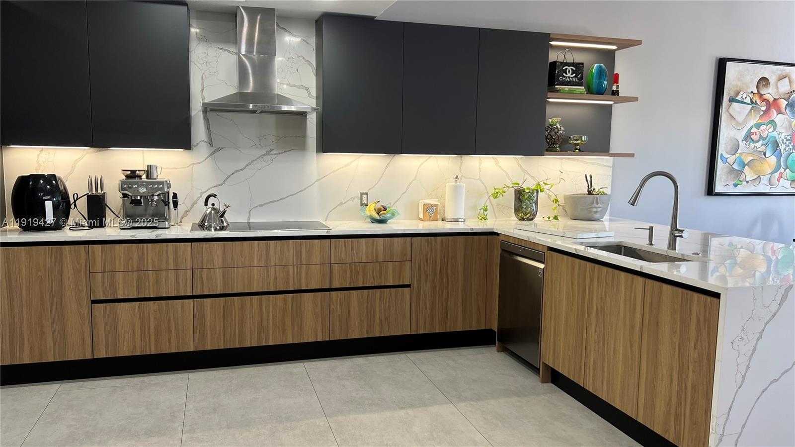 Small Image of 20740 NORTH EAST 32ND PL, Aventura Number 13