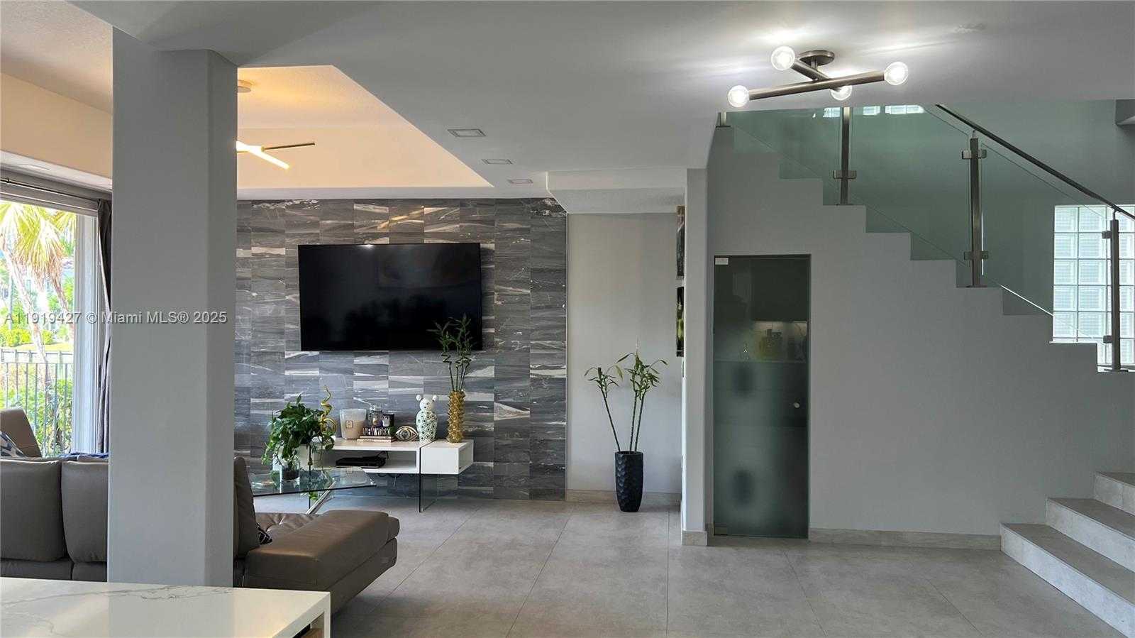 Small Image of 20740 NORTH EAST 32ND PL, Aventura Number 15