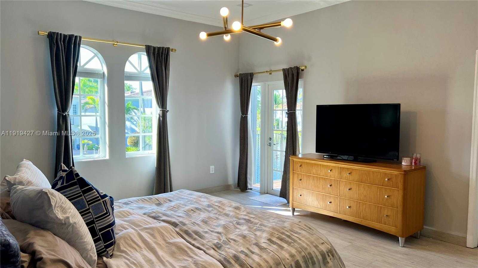 Small Image of 20740 NORTH EAST 32ND PL, Aventura Number 29