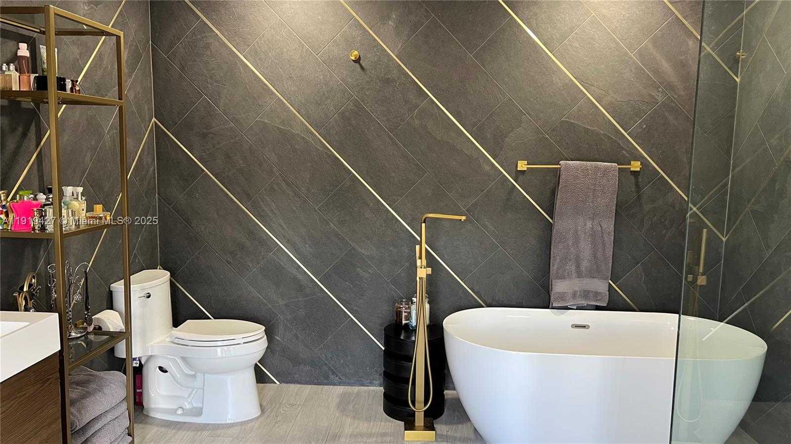 Small Image of 20740 NORTH EAST 32ND PL, Aventura Number 33