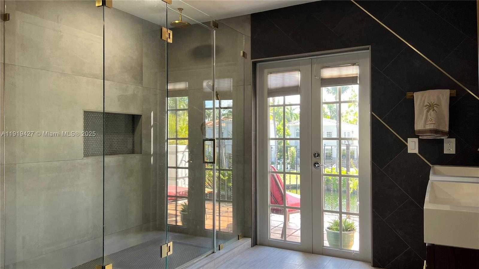 Small Image of 20740 NORTH EAST 32ND PL, Aventura Number 34