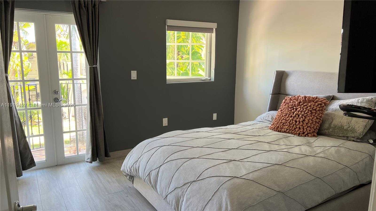 Small Image of 20740 NORTH EAST 32ND PL, Aventura Number 42