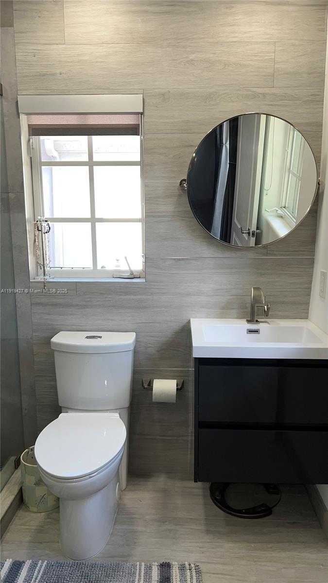 Small Image of 20740 NORTH EAST 32ND PL, Aventura Number 43