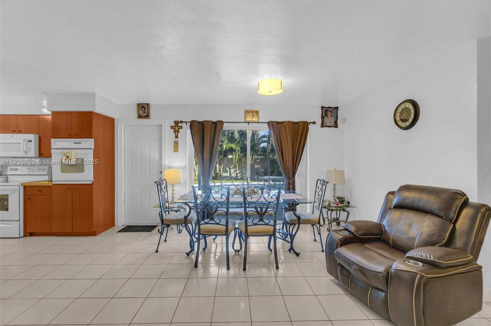 Small Image of 371 NORTH EAST 42ND CT, Oakland Park Number 12