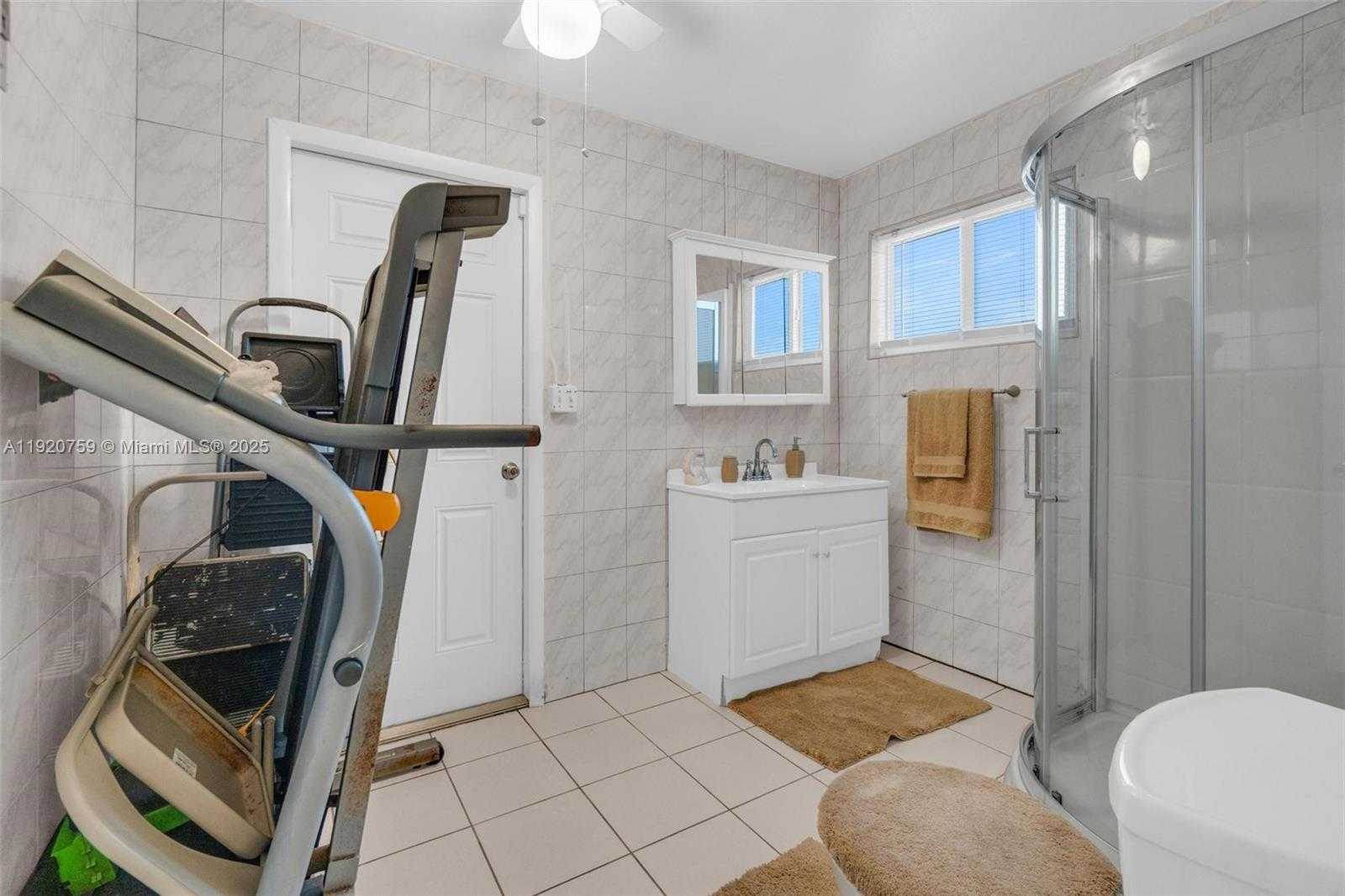 Small Image of 371 NORTH EAST 42ND CT, Oakland Park Number 20