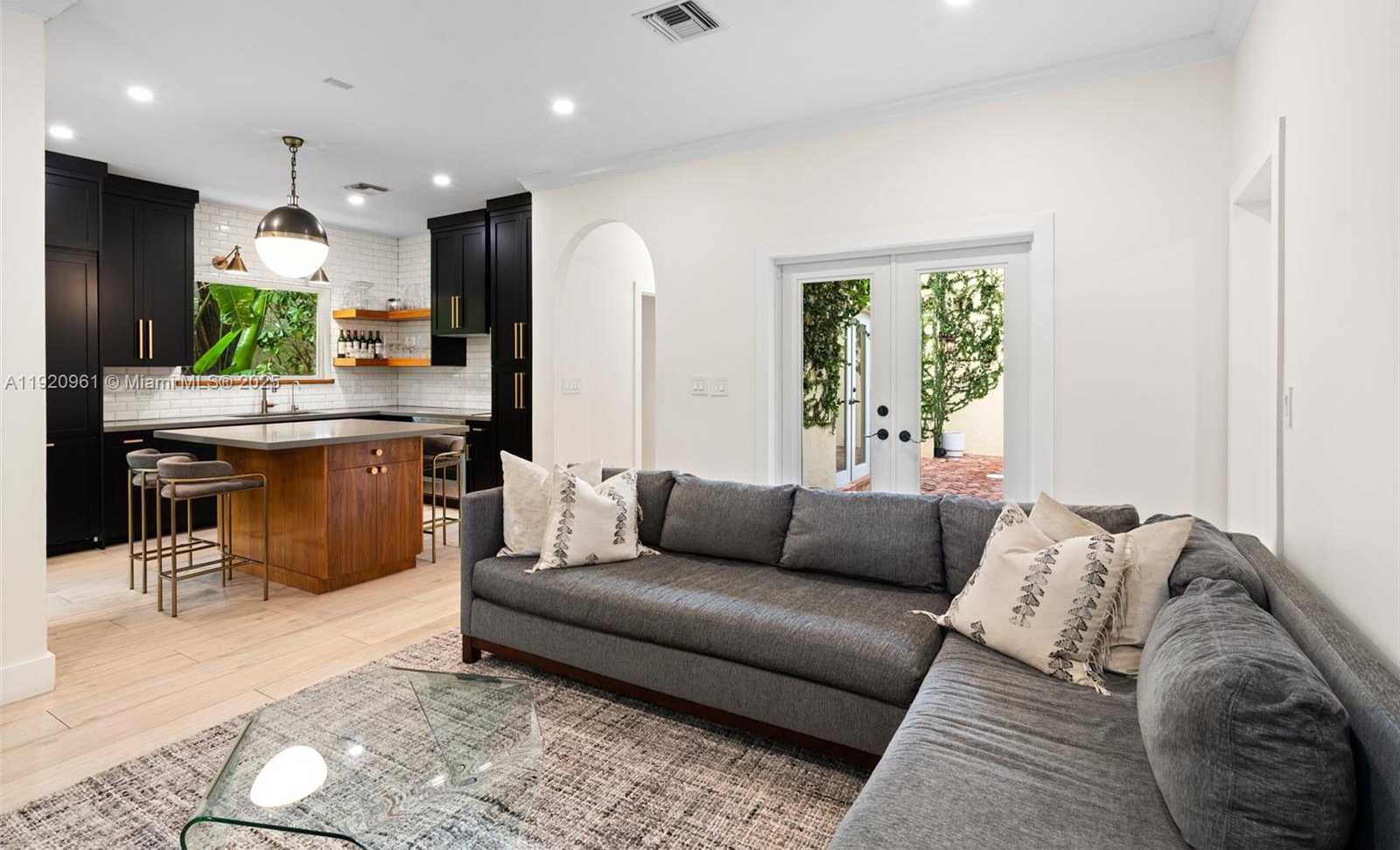 Small Image of 1516 CERTOSA AVE, Coral Gables Number 10