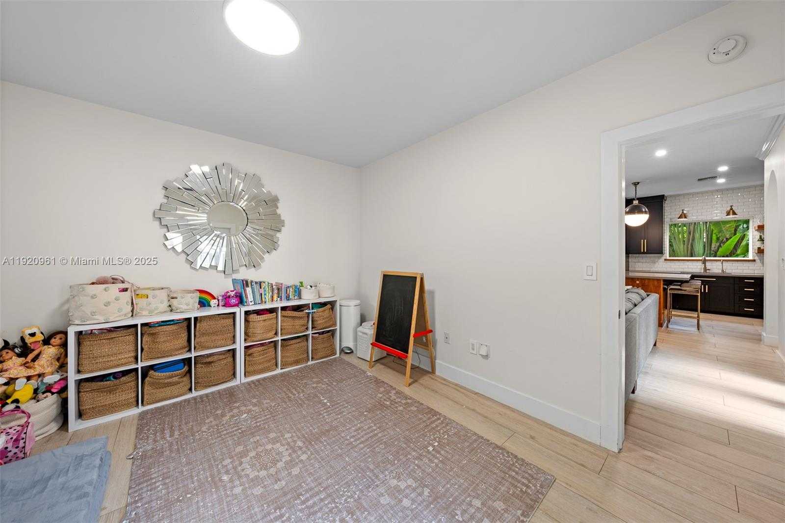 Small Image of 1516 CERTOSA AVE, Coral Gables Number 13