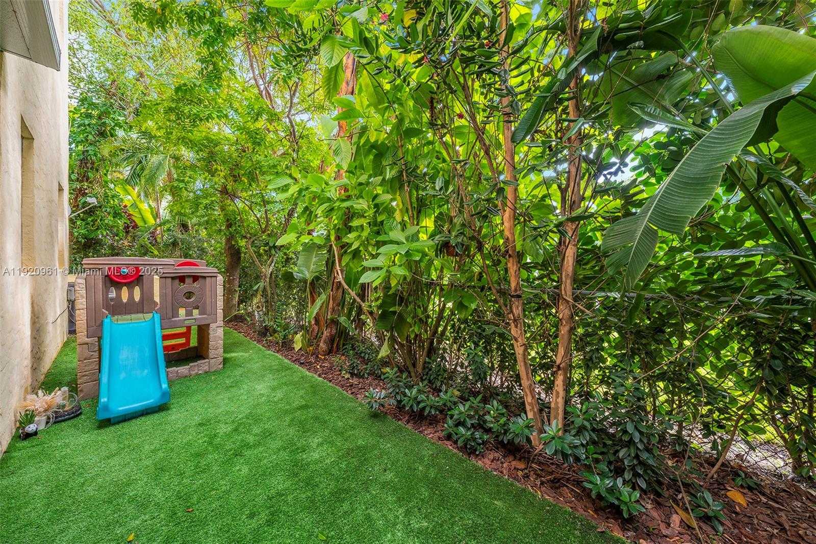 Small Image of 1516 CERTOSA AVE, Coral Gables Number 30