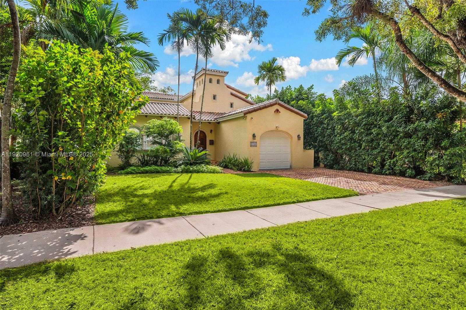 Small Image of 1516 CERTOSA AVE, Coral Gables Number 33