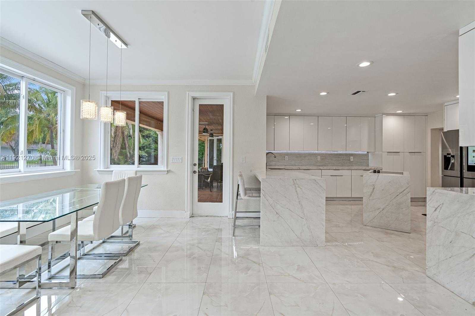 Small Image of 7225 GLENEAGLE DR, Miami Lakes Number 18